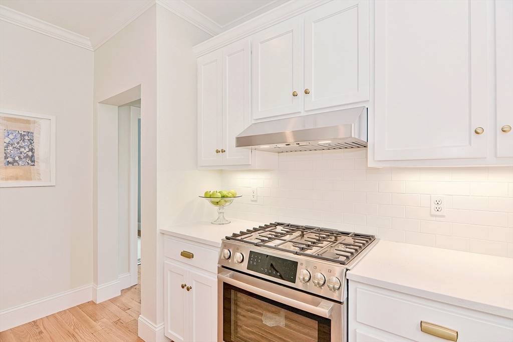 Medfield, MA 02052,10 Damon Road #20