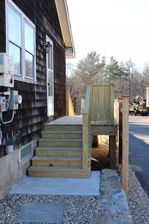 Essex, MA 01929,147 Eastern Ave. #147