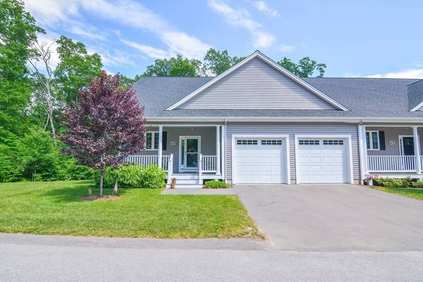 416 Village Ln #416, Bellingham, MA 02019