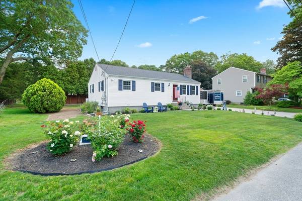 53 Clayton St, Attleboro, MA 02703