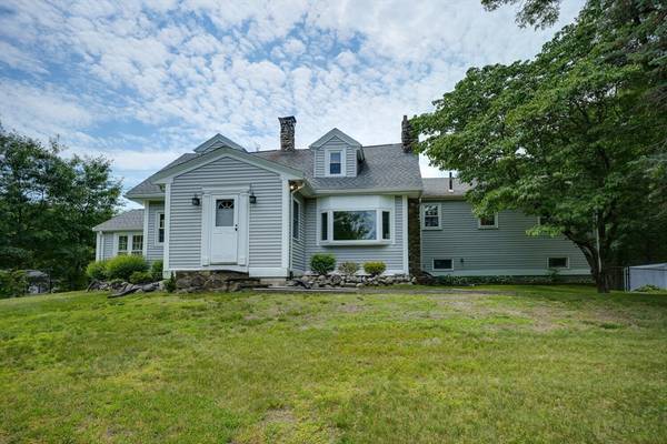 2 Skyline Drive, Medway, MA 02053