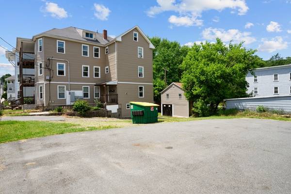 Woonsocket, RI 02895,451-453 Fairmount St