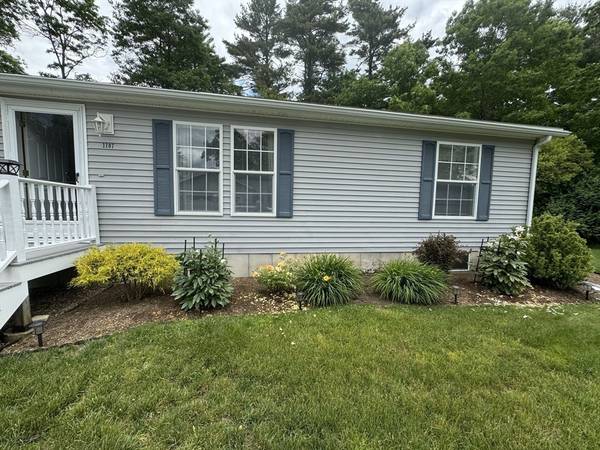 Middleboro, MA 02346,1107 Green Street