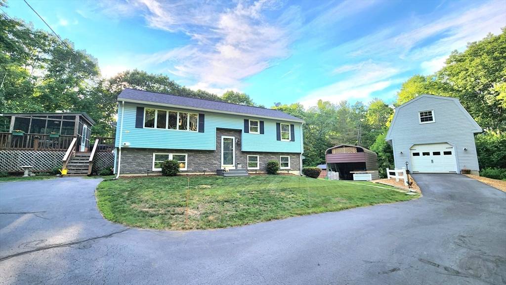 4 King Rd, North Brookfield, MA 01535