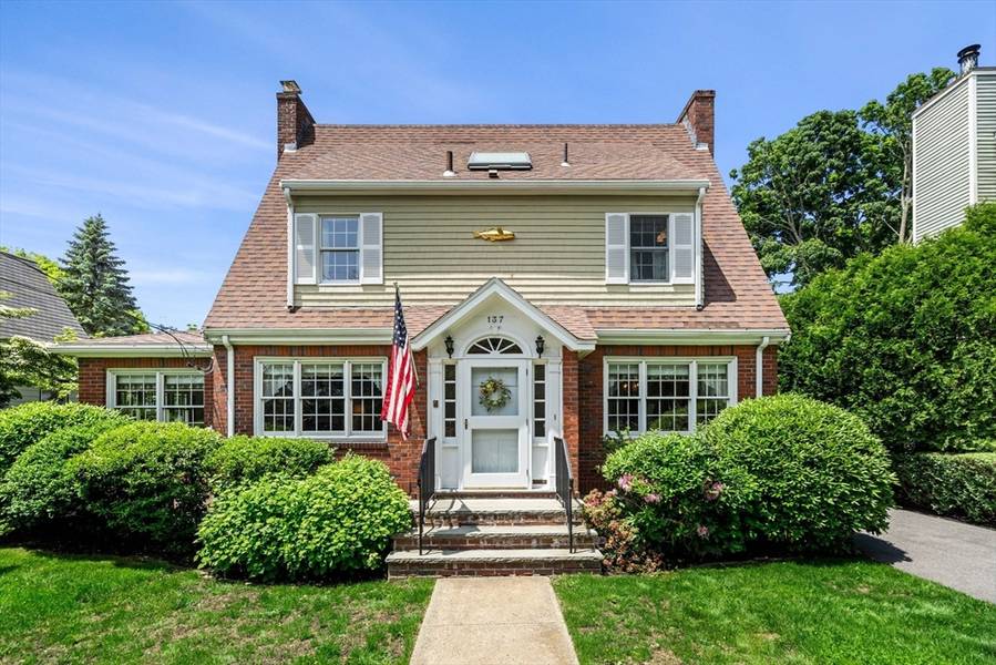 137 Atlantic Avenue, Marblehead, MA 01945