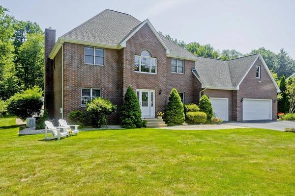 10 Victoria Ln, Wilbraham, MA 01095