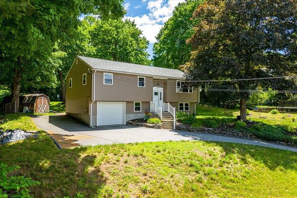 187 North St, Ware, MA 01082