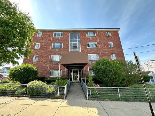 30 Rich St #15, Malden, MA 02148