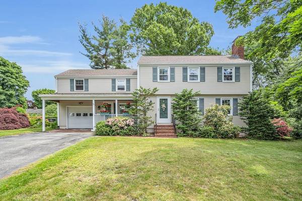 53 Woodstock Rd, North Andover, MA 01845