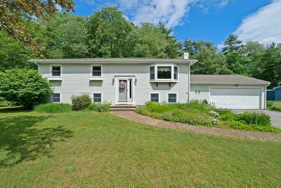 45 Fairwood Dr, Pembroke, MA 02359