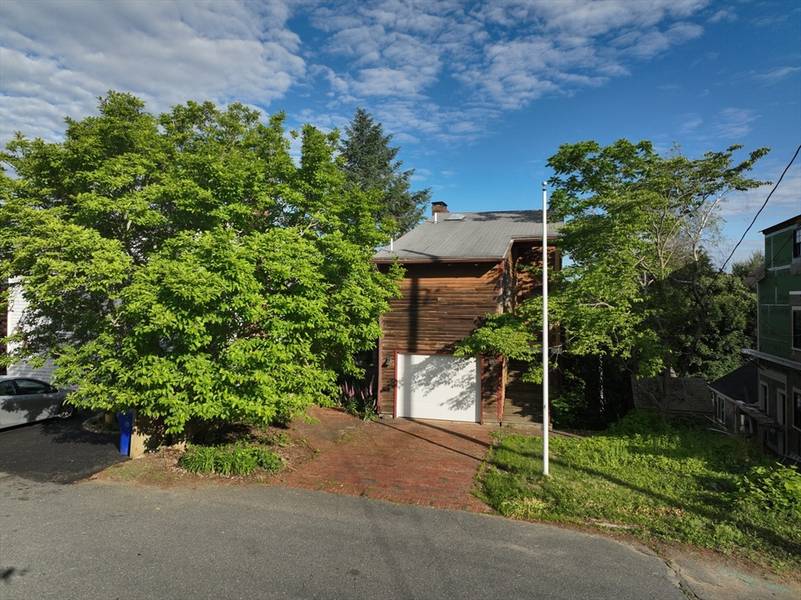 9 Upland Rd, Marblehead, MA 01945