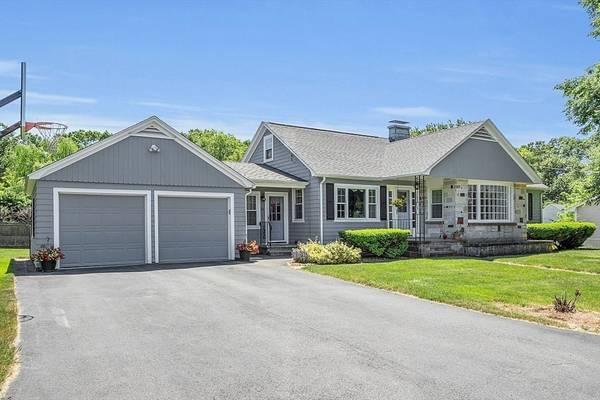 98 Adams Ave, North Andover, MA 01845