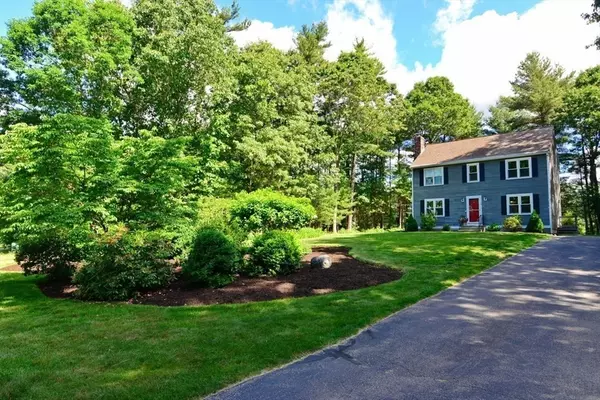 Norfolk, MA 02056,18 Fleetwood Drive