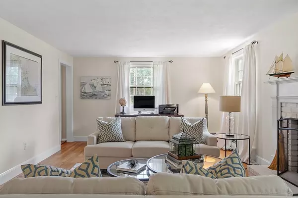Andover, MA 01810,3 Poplar Ter