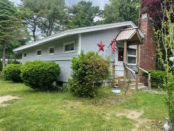 108 Lake Dr, Plymouth, MA 02360