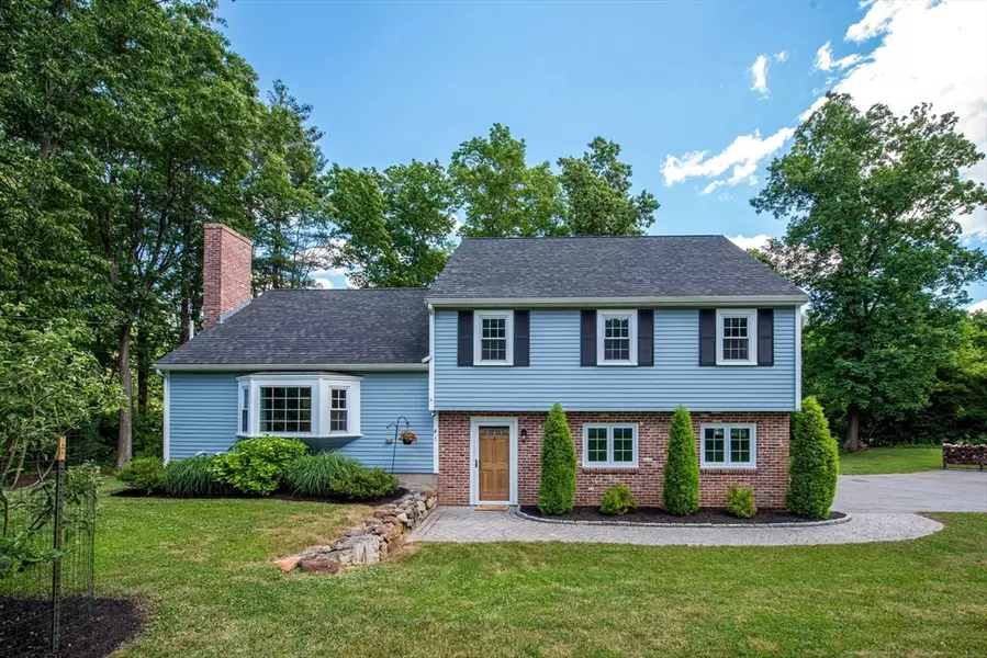 41 Woodcrest Rd, Boxford, MA 01921