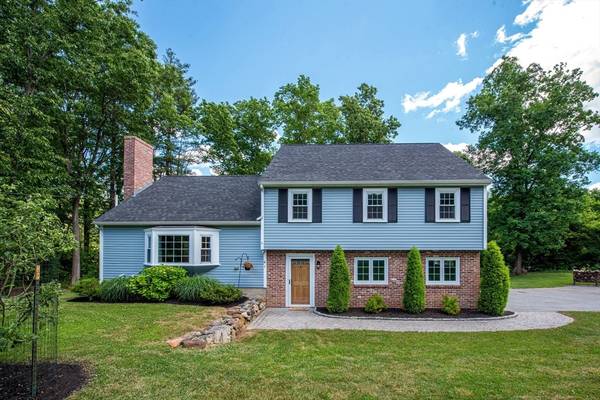 41 Woodcrest Rd, Boxford, MA 01921