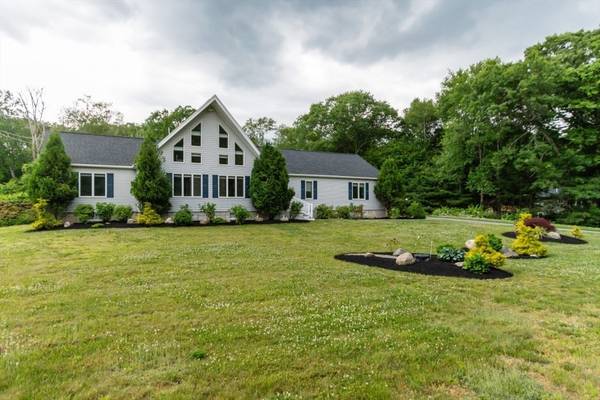 49 East St, Upton, MA 01568