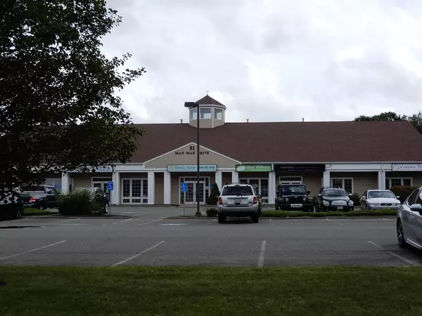 Plainville, MA 02762,51 Man Mar Dr #3