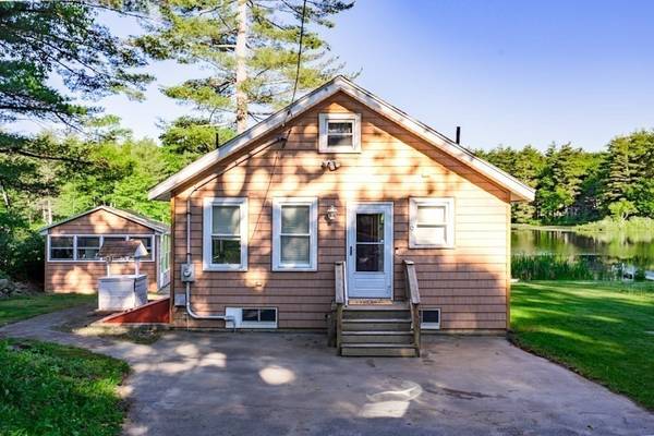 9 Cranberry Meadow Shore Rd, Charlton, MA 01507