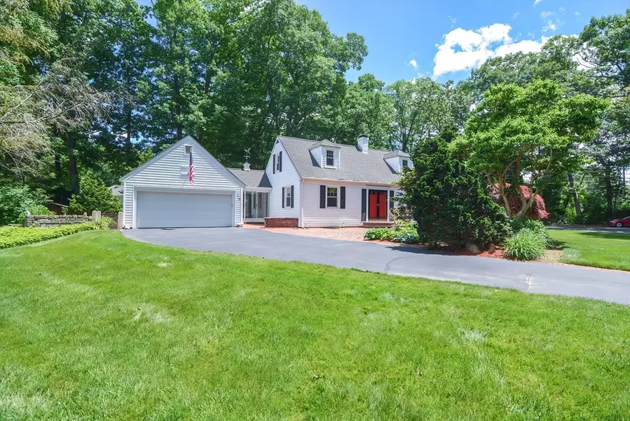 115 Oakcrest Drive, Framingham, MA 01701