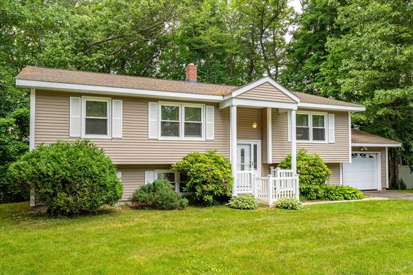 53 Dupont Cir, Leominster, MA 01453