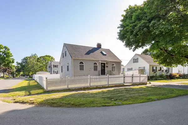 Peabody, MA 01960,33 Cedar Grove Avenue