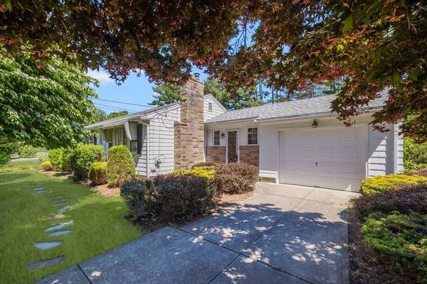 112 Jean Drive, Seekonk, MA 02771