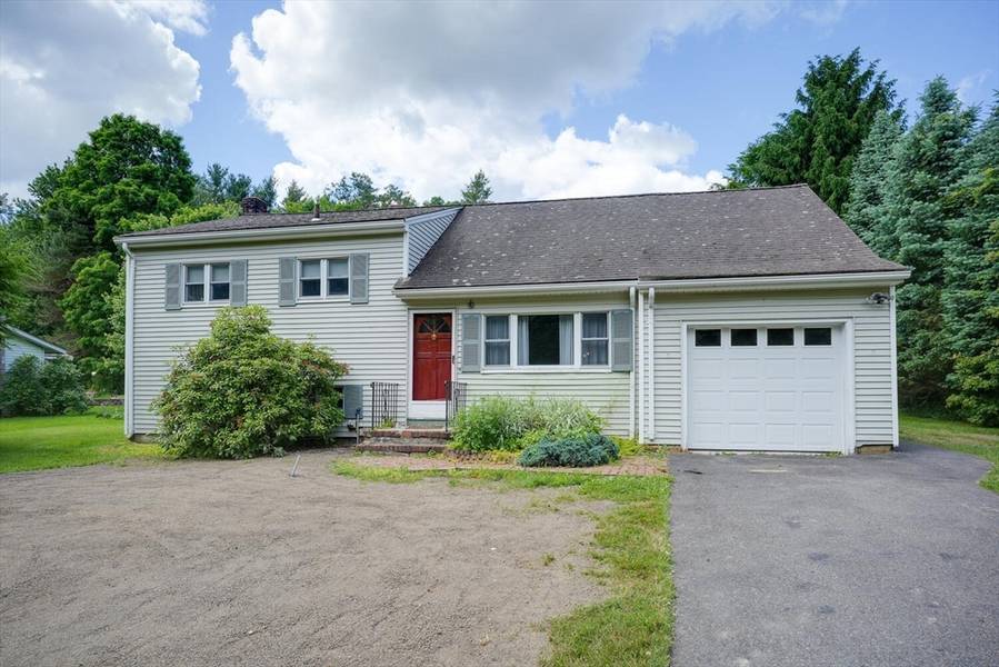 26 Middlesex St, Millis, MA 02054