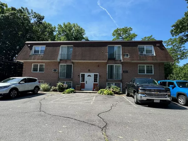 132 Boylston Ln #39, Lowell, MA 01852