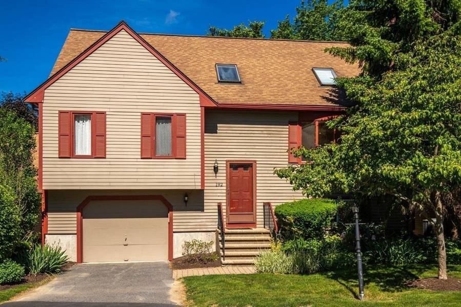 192 Mill St #192, Stoughton, MA 02072