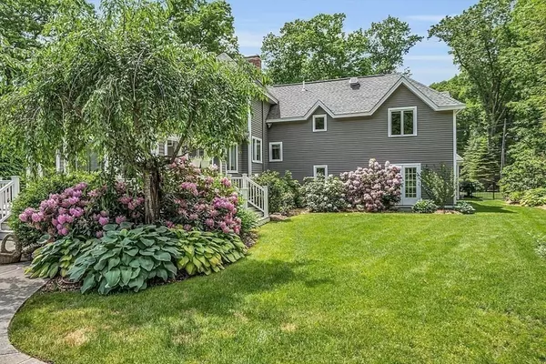 Concord, MA 01742,74 Park Ln