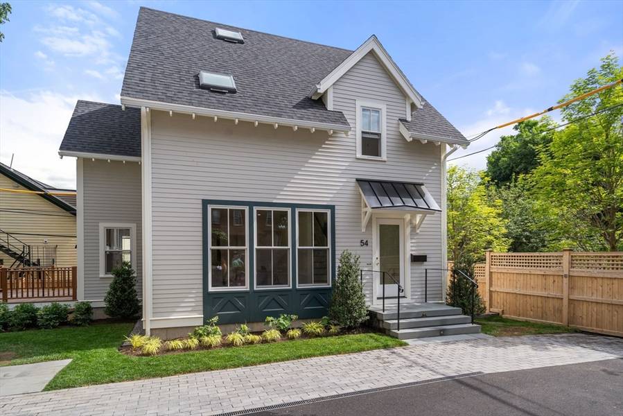 54 Davis Ave, Brookline, MA 02445