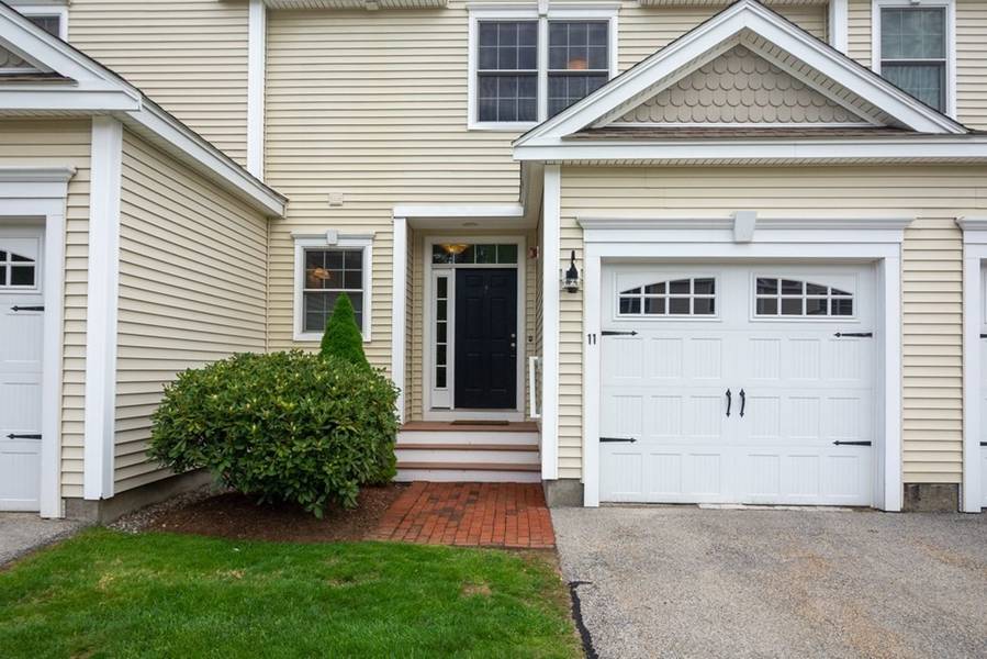 11 Autumn Ln #11, Northborough, MA 01532