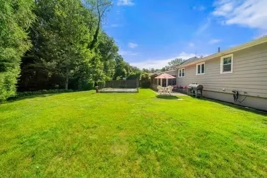 Johnston, RI 02919,24 Moswansicut Dr