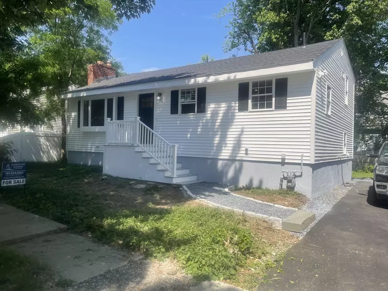 222 Hollis Ave, Quincy, MA 02171