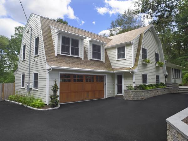 Wayland, MA 01778,9 Loring Ln