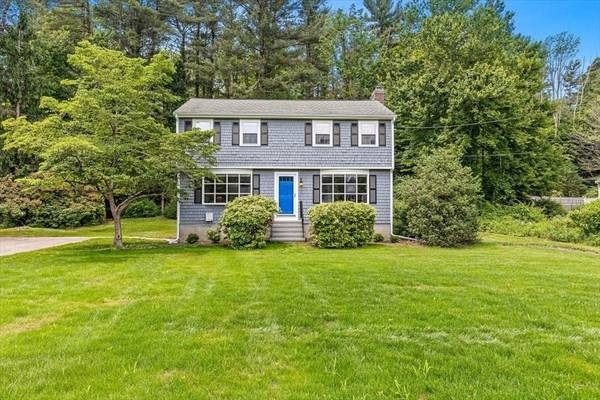 37 Otis Hill Rd, Norwell, MA 02061