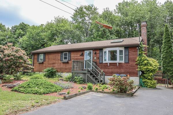 26 Huntington Ave, Methuen, MA 01844