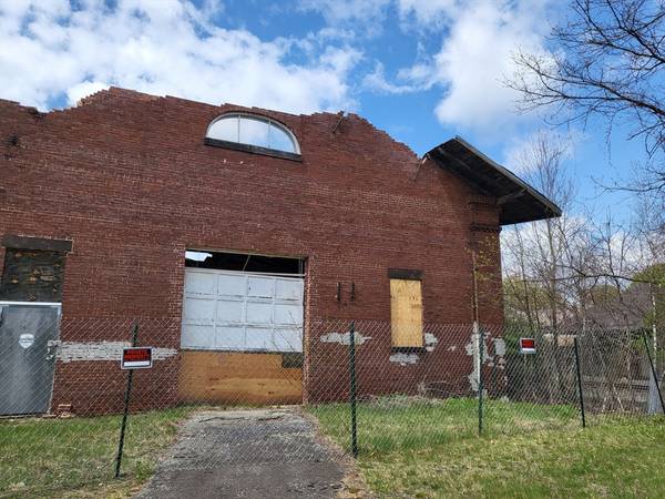 West Brookfield, MA 01585,14 Freight House