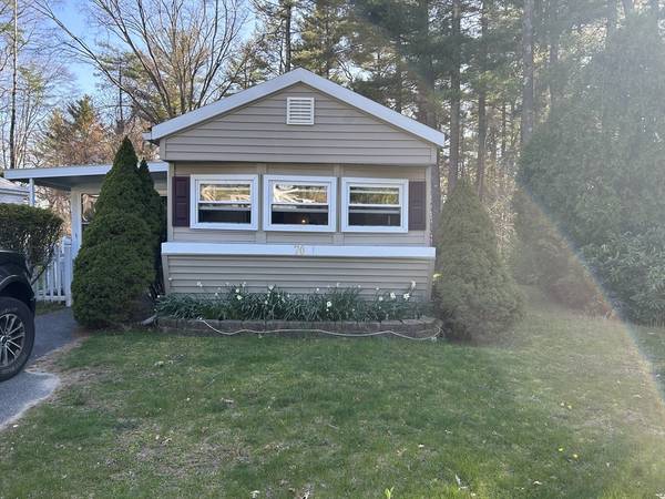 70 Redwood Dr,  Halifax,  MA 02338