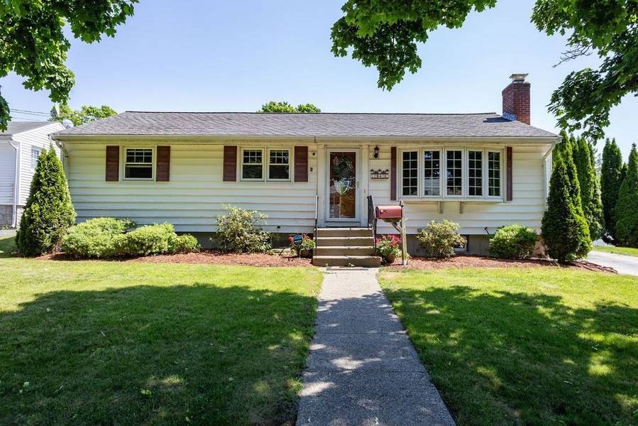 24 Michigan Rd, Worcester, MA 01606