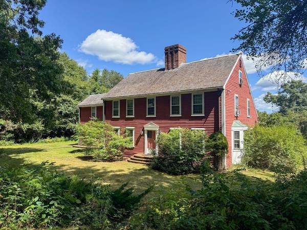 62 Winnetuxet Road, Plympton, MA 02367