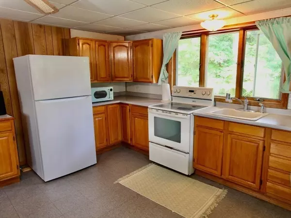 Norton, MA 02766,338 Reservoir Street