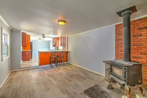 Ware, MA 01082,109 Greenwich Plains Rd