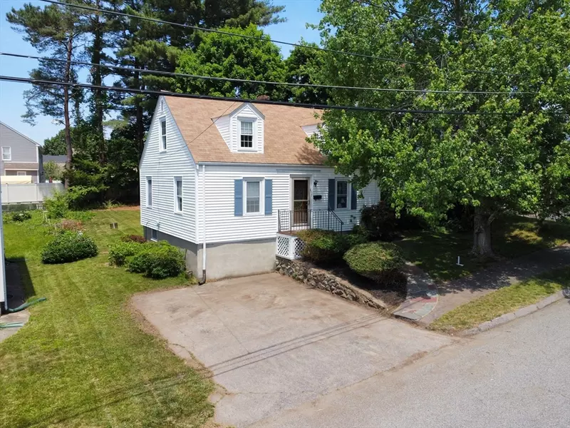 61 Silver St, Norwood, MA 02062