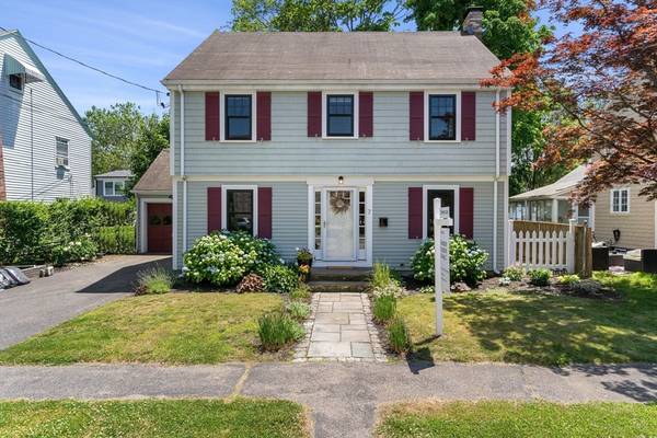 7 Crane Road, Milton, MA 02186