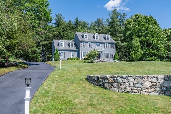 Walpole, MA 02081,12 Mozart Drive