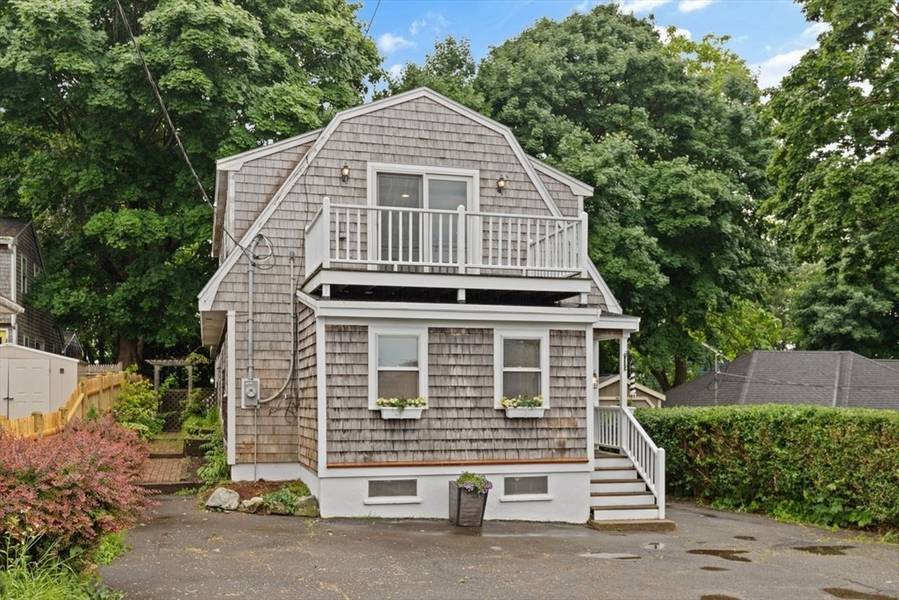 17 Bayview Rd, Marblehead, MA 01945