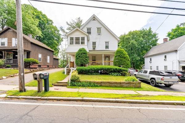 33 Somers Rd, East Longmeadow, MA 01028